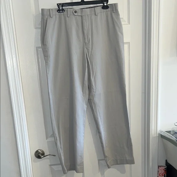 Michael Kors Mens Chinos - Picture 2 of 6